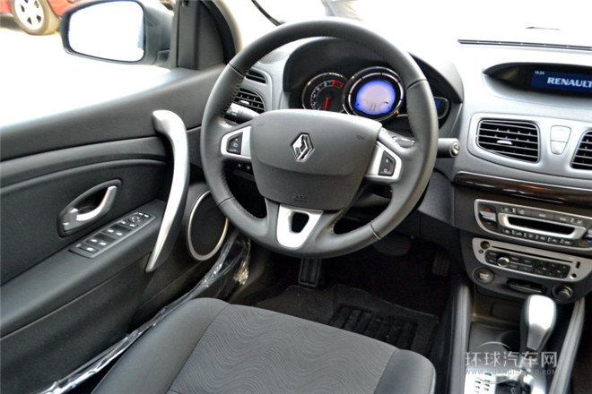 2013款 2.0L 舒適版