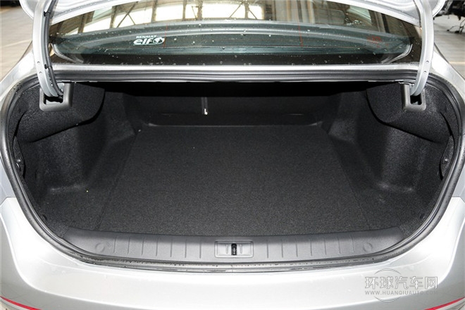 2013款 改款 2.0L 豪華版