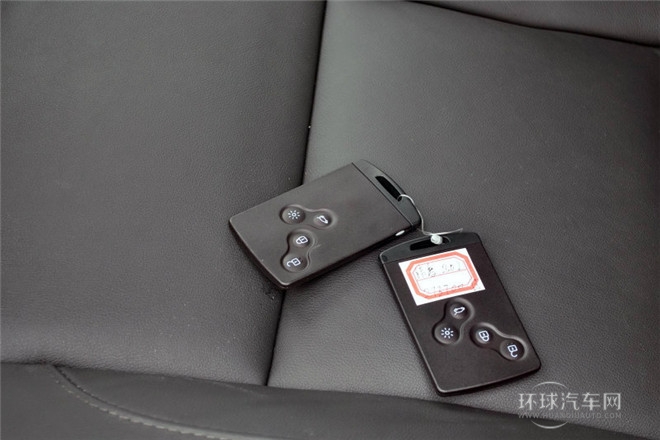 2013款 改款 2.0L 時(shí)尚版