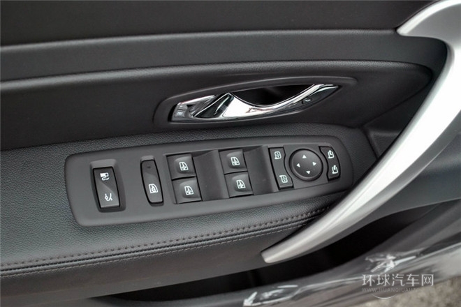 2013款 改款 2.0L 時尚版