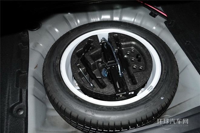 2013款 2.5L 豪華版