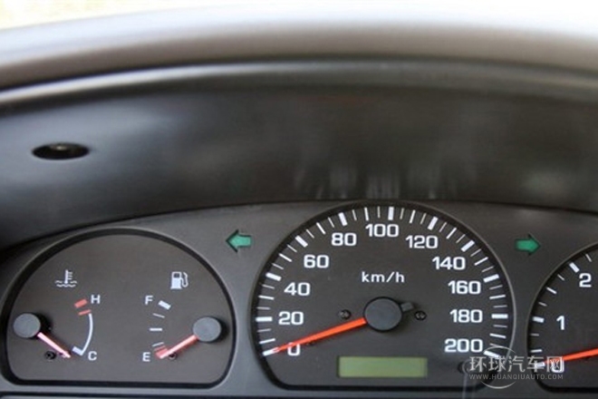 2010款 2.5T柴油四驅(qū)標(biāo)準(zhǔn)型ZD25TCR