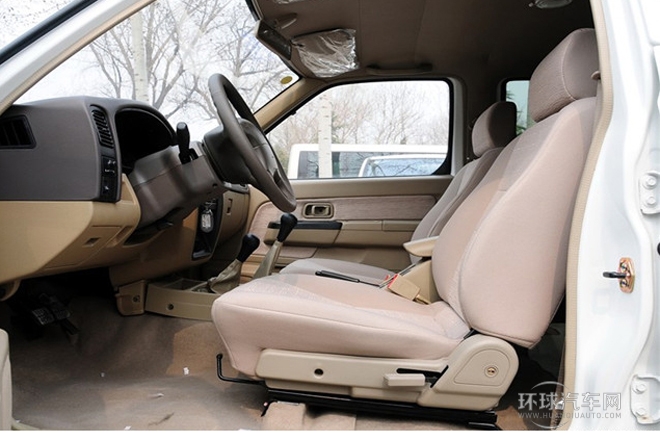 2010款 2.4L汽油四驅標準型ZG24