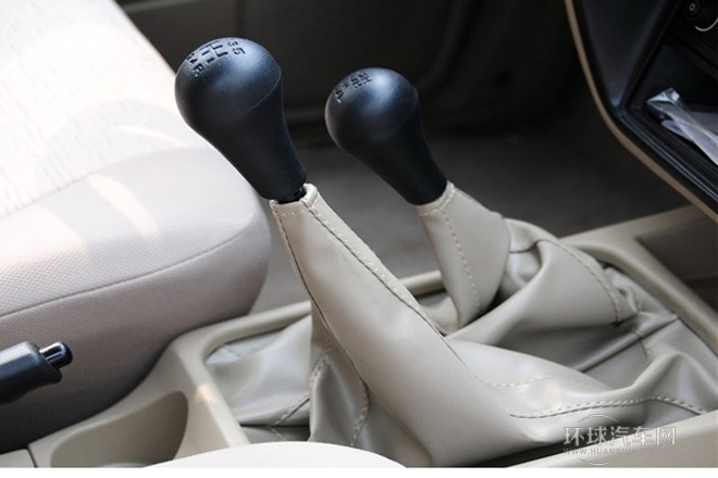 2010款 2.4L汽油四驅標準型ZG24