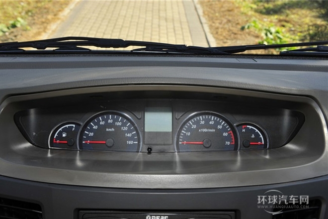 2014款1.3L手動(dòng)標(biāo)準(zhǔn)型