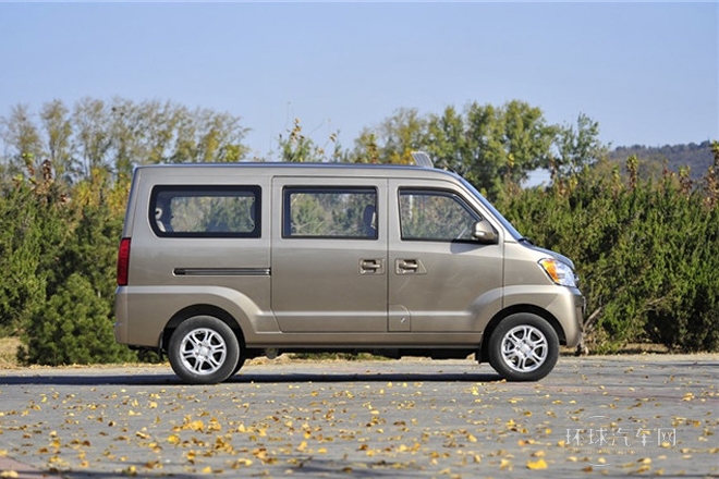 2014款1.3L手動標(biāo)準(zhǔn)型