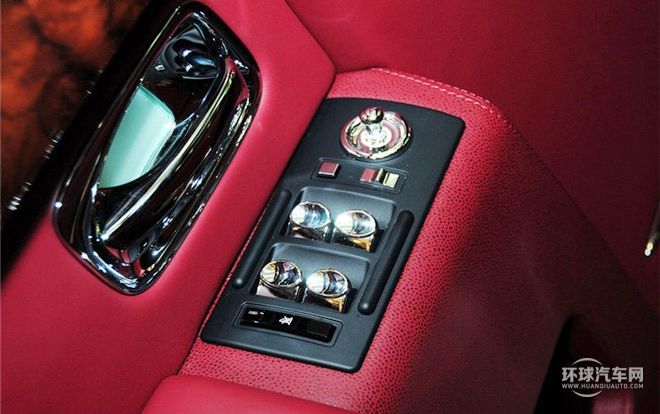 2013款 6.7 標(biāo)準(zhǔn)版