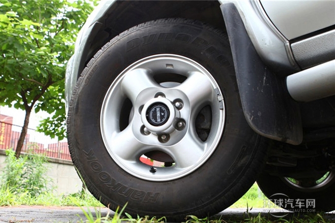 2013款2.4L手動兩驅(qū)豪華版