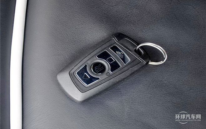 2013款 6.7 雙門轎跑車