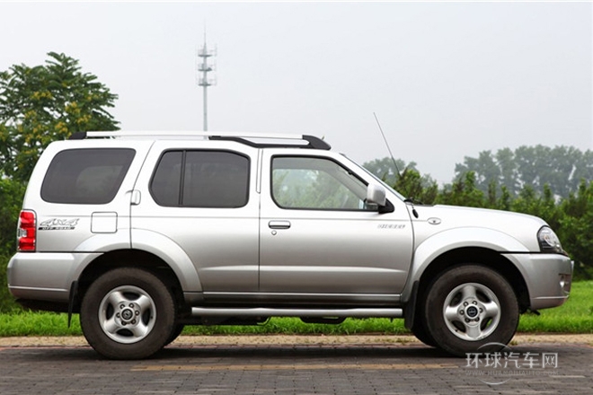 2013款2.4L手動兩驅豪華版