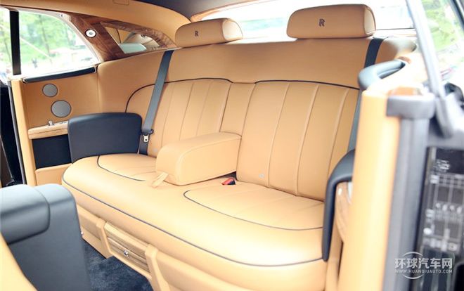 2013款 6.7 雙門轎跑車