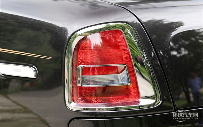 2013款 6.7 雙門轎跑車