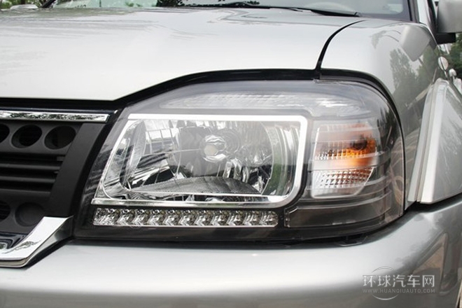 2013款2.5L手動兩驅豪華版