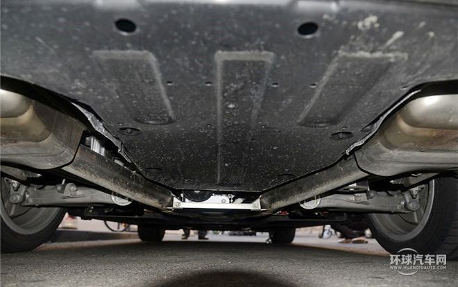 2013款 6.6T 標(biāo)準(zhǔn)型