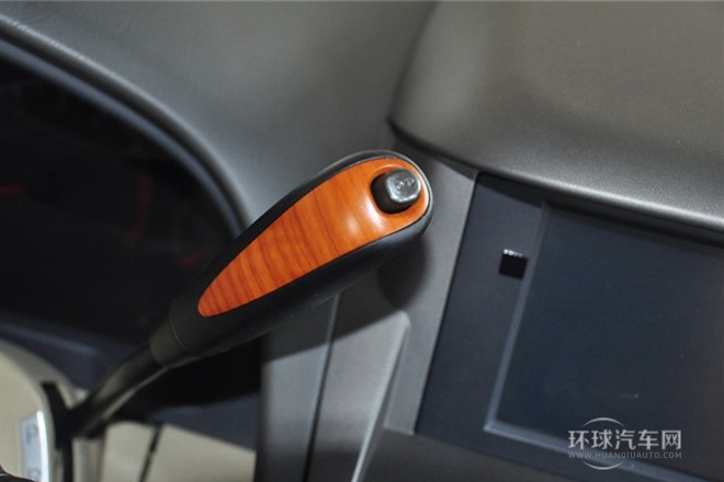 2009款2.5L自動豪華版