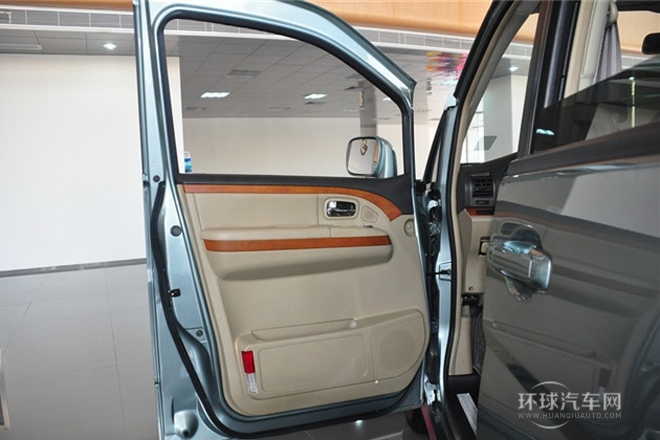 2009款2.0L手動行政型