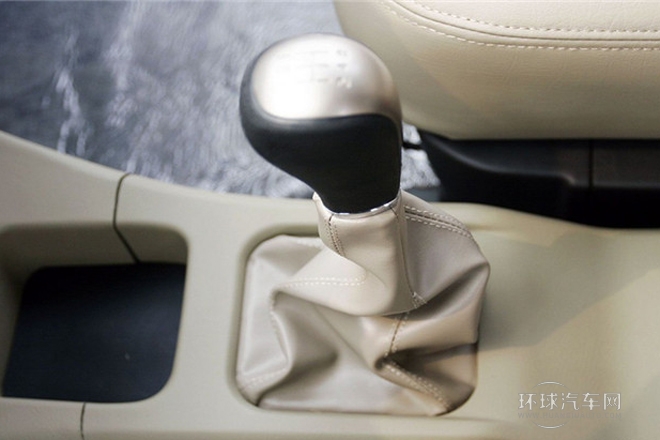 2009款2.0L手動豪華型