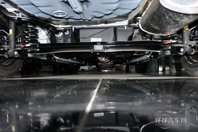 2013款 三廂 1.5L 手動樂天版