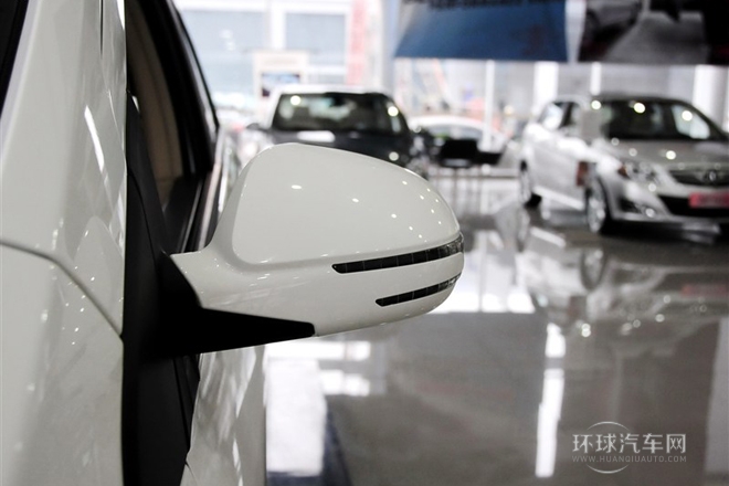 2013款 三廂 1.5L 手動樂天版