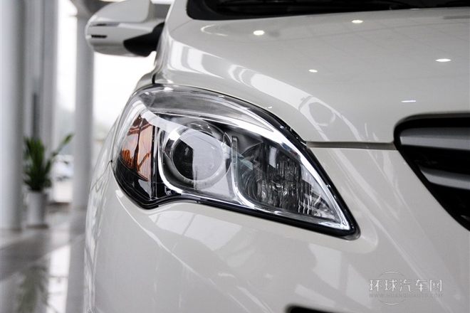 2013款 三廂 1.5L 手動(dòng)樂天版