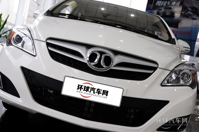 2013款 三廂 1.5L 手動(dòng)樂天版