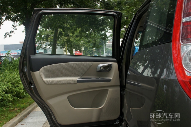 2011款 精質版 1.6L 手動7