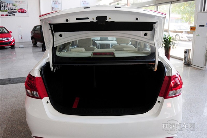 2013款 三廂 1.5L 自動樂天版