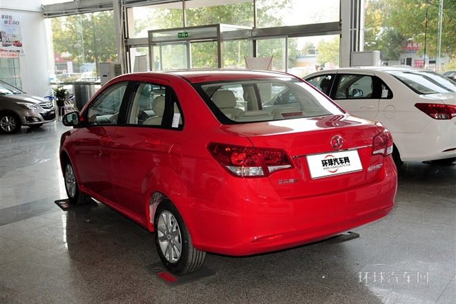 2013款 三廂 1.5L 自動(dòng)樂(lè)天版