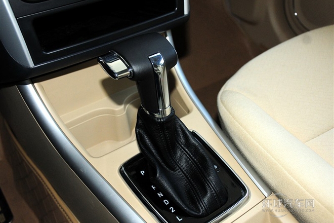 2013款 三廂 1.5L 自動(dòng)樂(lè)享版