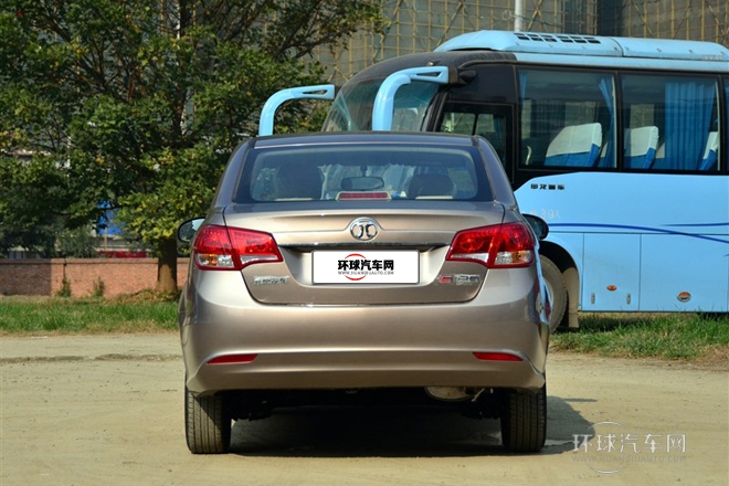 2013款 三廂 1.5L 自動樂享版