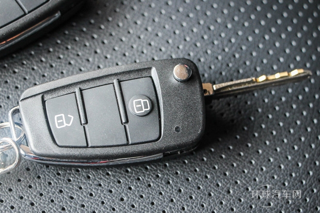 2013款 2.0T 兩驅柴油版