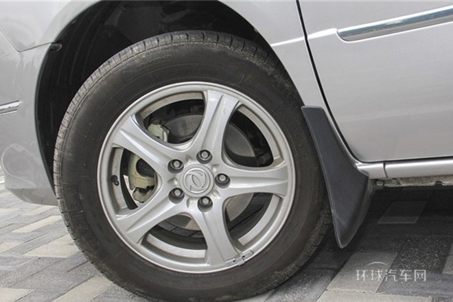 2014款 1.6L 手動豪華型7座 國IV