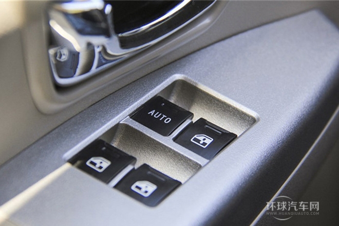 2014款 1.6L 手動(dòng)豪華型7座 國IV