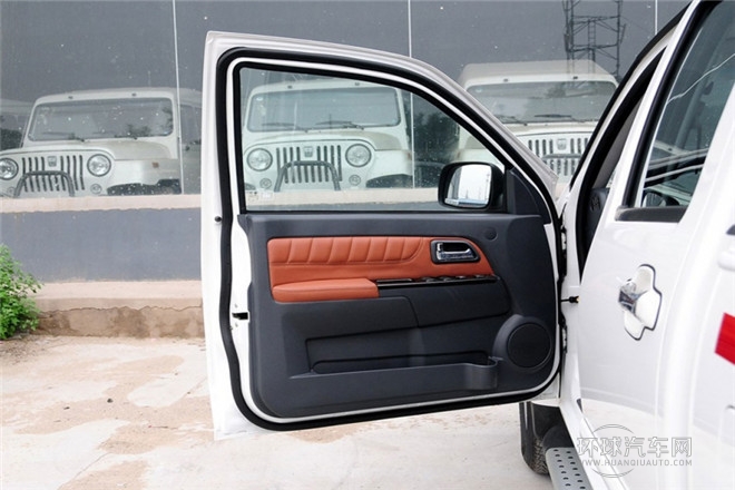 2013款 2.0T歐洲版 兩驅(qū)精英型 6MT小雙排