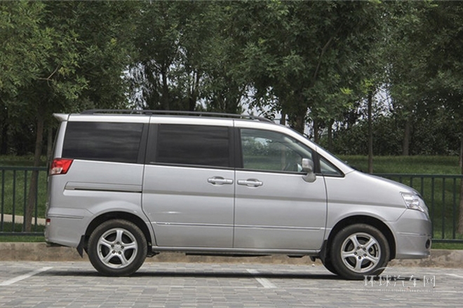 2014款 1.6L 手動豪華型7座 國IV