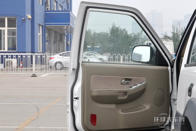 2011款 2.0L 兩驅(qū)超值版