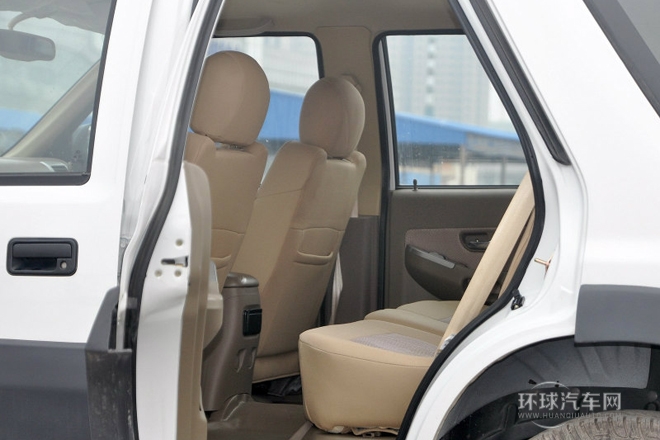 2011款 2.0L 兩驅超值版