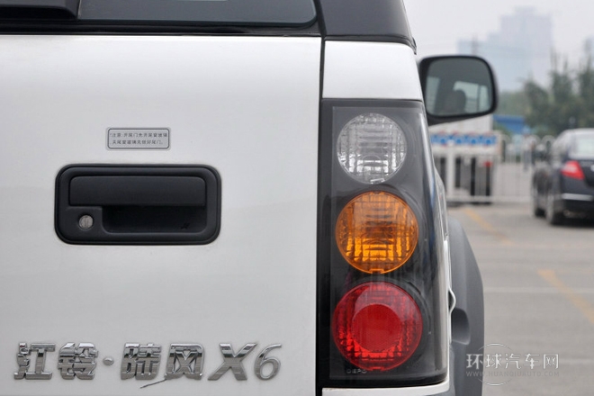 2011款 2.0L 兩驅超值版