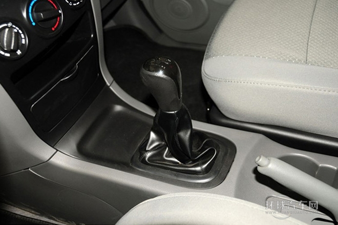 2014款 1.6L 手動舒適型7座 國IV