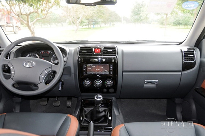 2013款 2.0T歐洲版 兩驅(qū)精英型 6MT大雙排