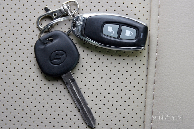 2010款 2.5T 兩驅(qū)DD6470H標(biāo)準(zhǔn)型