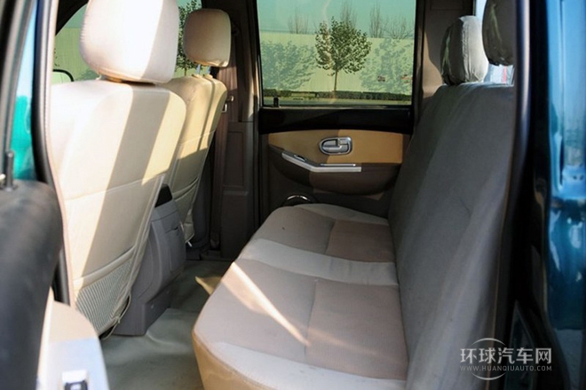 2009款 2.2L豪華型短軸版