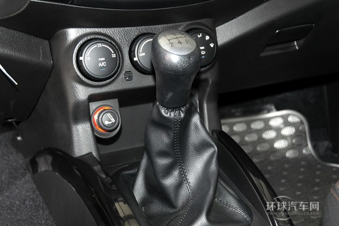 探索版 2.0T 汽油4x4超豪華型