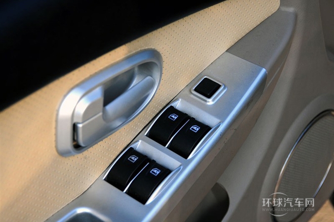 2009款 2.4T豪華型短軸版