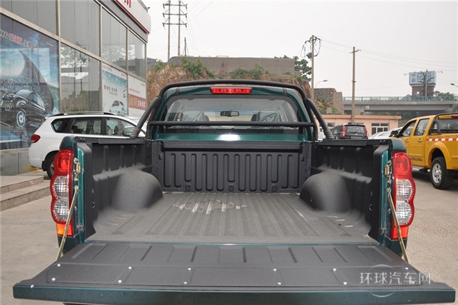 2013款 2.0T歐洲版 兩驅領航型 6MT小雙排