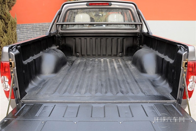 2009款 2.8T兩驅(qū)柴油豪華型