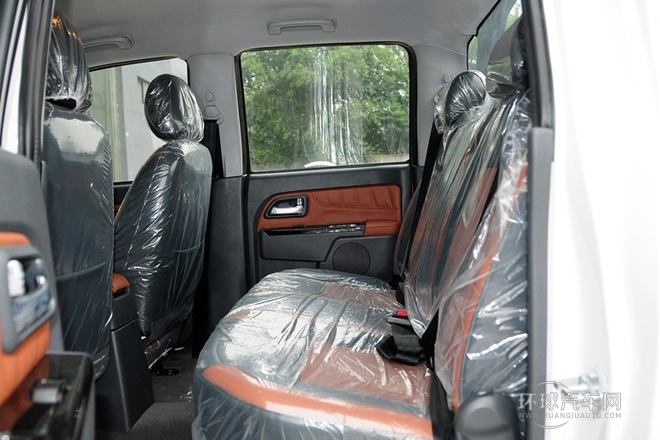 2013款 2.0T歐洲版 兩驅(qū)領(lǐng)航型 6MT大雙排