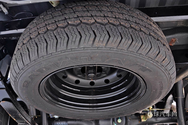 2012款 2.4L至尊版 兩驅(qū)汽油標(biāo)準(zhǔn)型