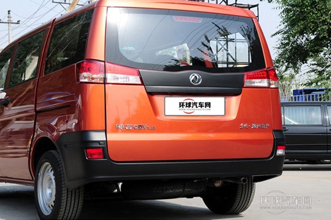 2014款 1.5L 手動(dòng)標(biāo)準(zhǔn)型5座 國V