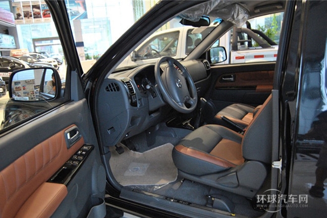 2013款 2.4L歐洲版 兩驅(qū)精英型小雙排